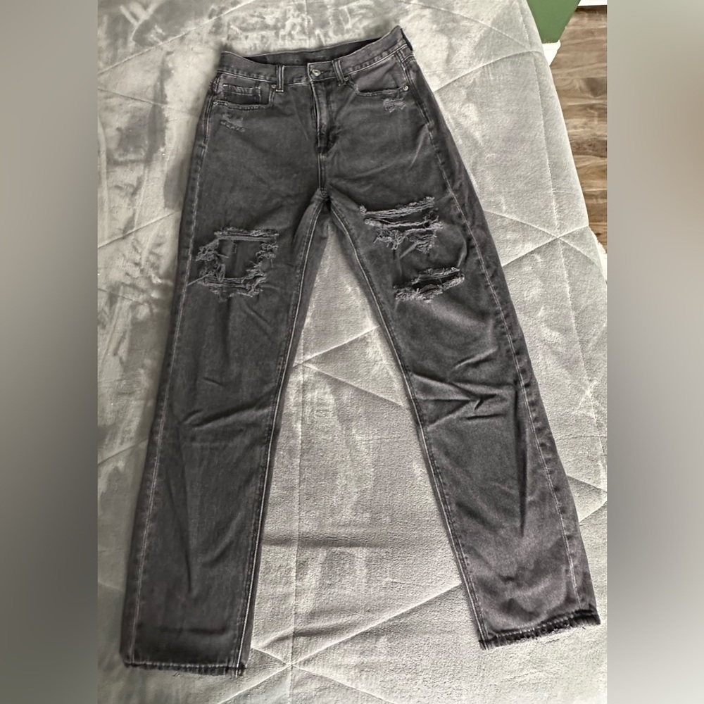 American Eagle Mom Jeans